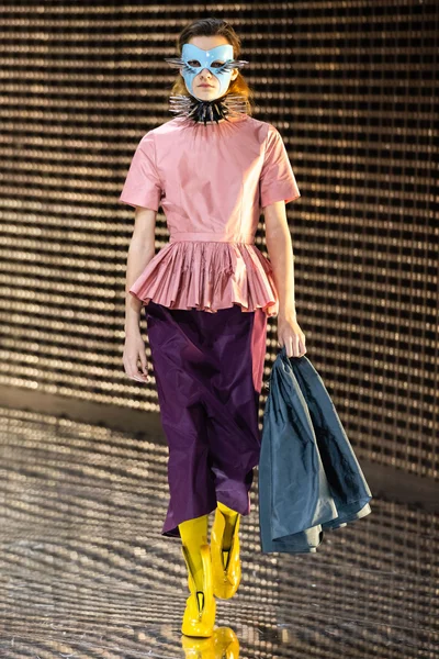 Look 22